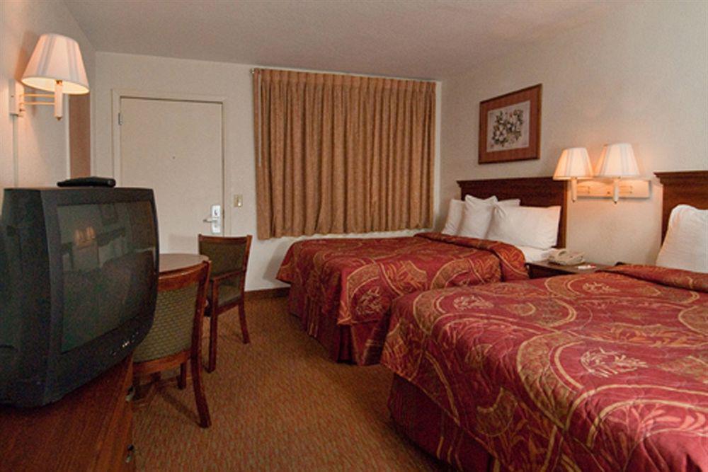 Econo Lodge Cherokee Værelse billede