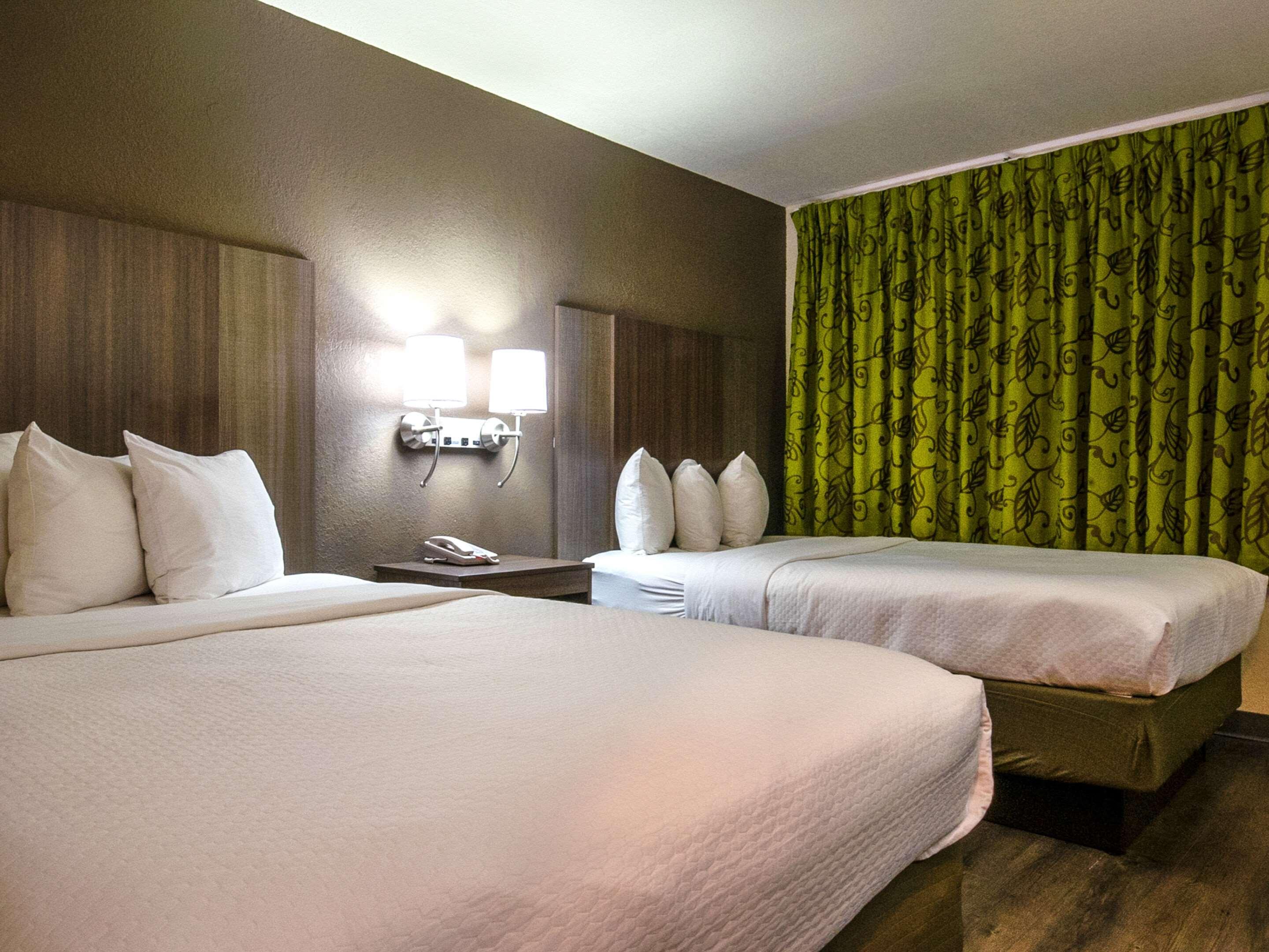 Econo Lodge Cherokee Eksteriør billede
