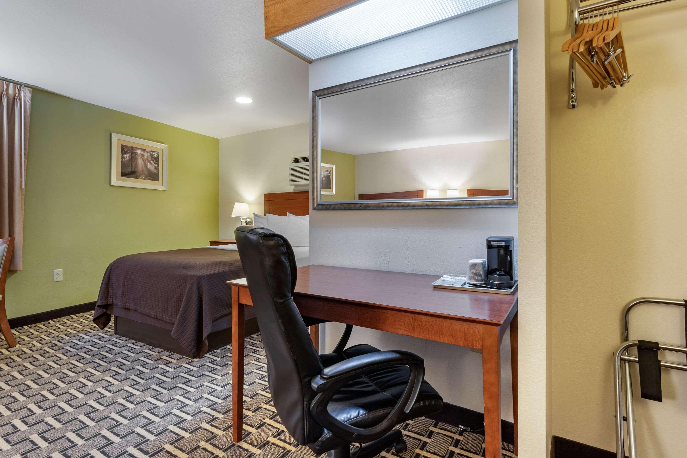 Econo Lodge Cherokee Eksteriør billede