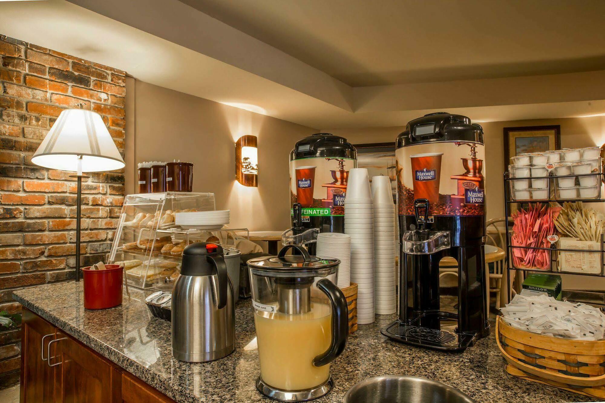 Econo Lodge Cherokee Eksteriør billede